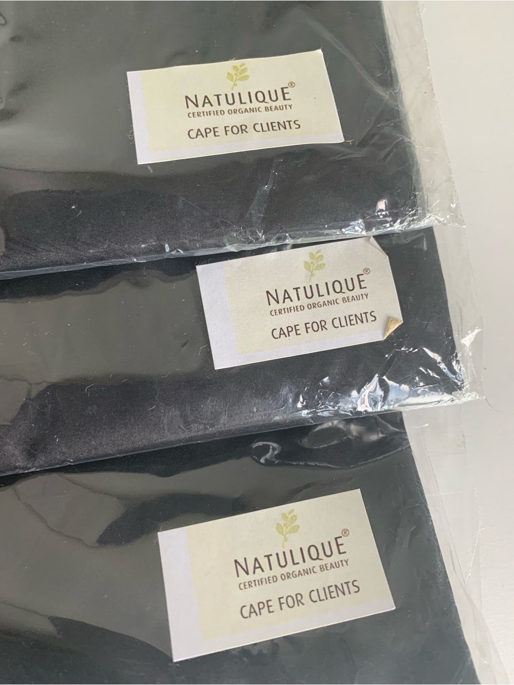 Hair Salon Cape Natulique for clients lot of 3 - Picture 2 of 3